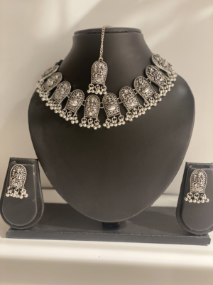 Women Stylish Neckless / Bridal Jewellery