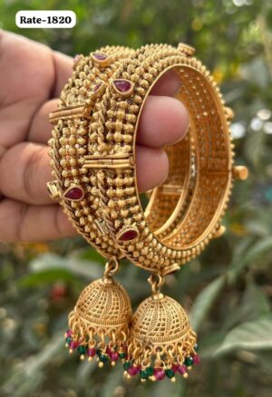 Women Stylish Bangle